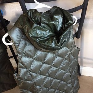 Gerry packable down reversible vest